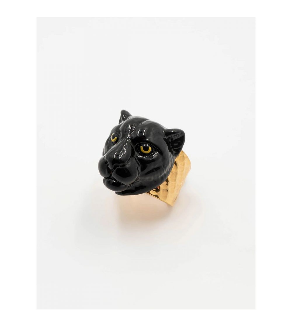 Bague panthère noire martelée