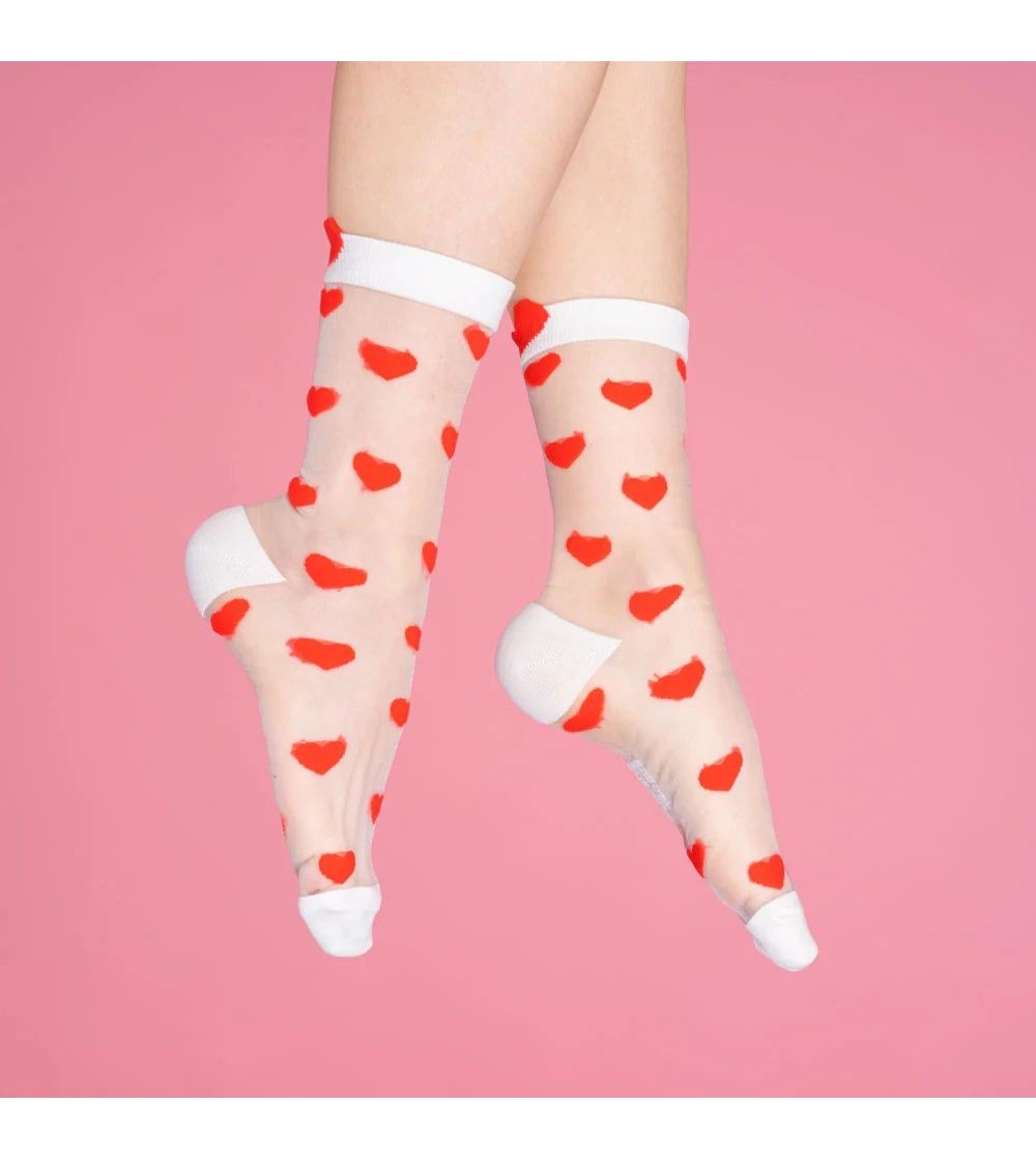 Chaussettes transparentes coeur rouge